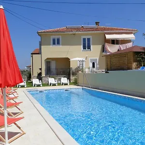 Ela , Umag Kroatië