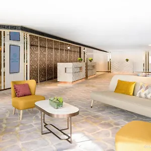 4* Отель The Royal Pacific & Towers